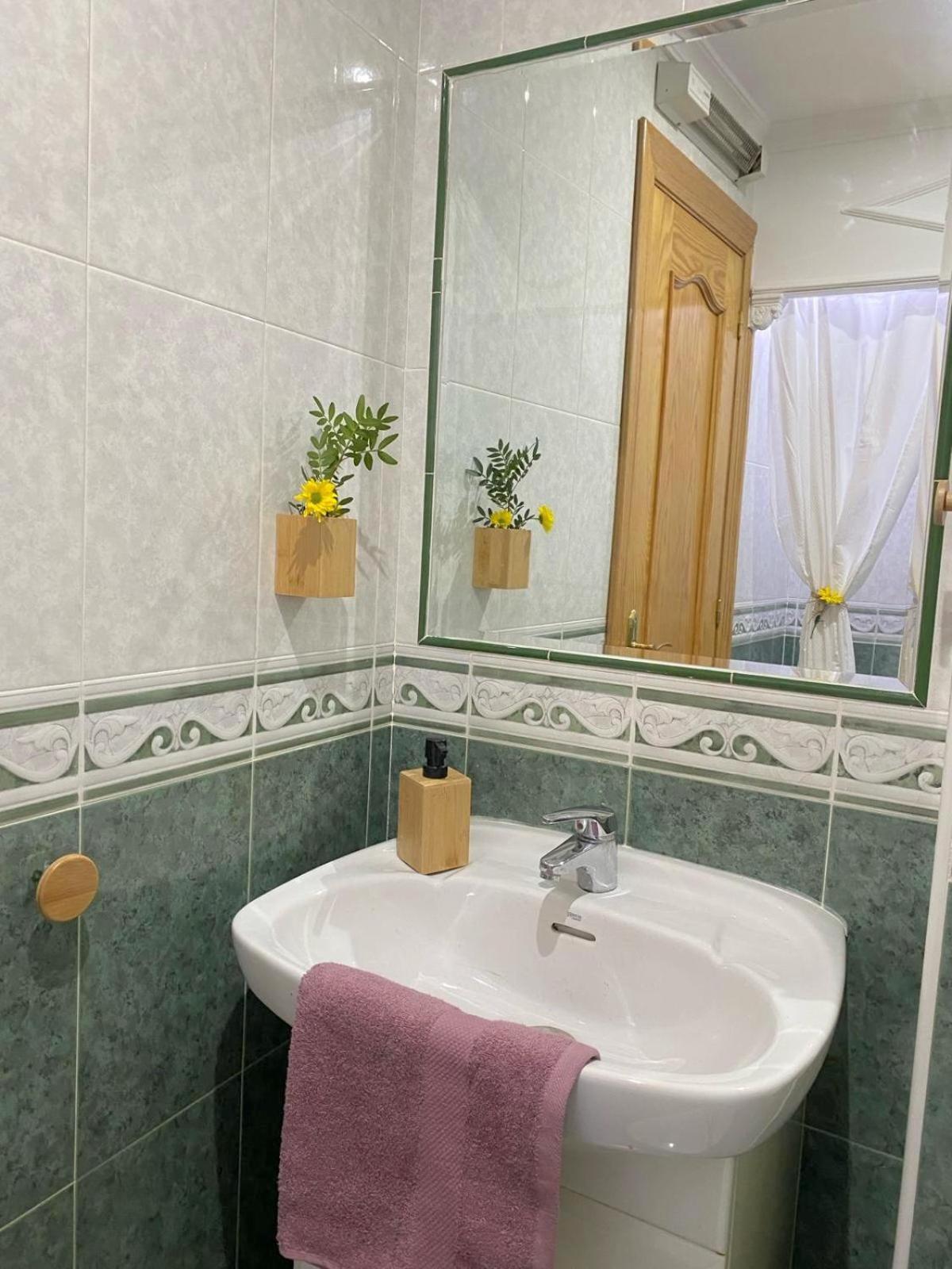 Apartamento Home Stagging New Life Granada Exterior photo